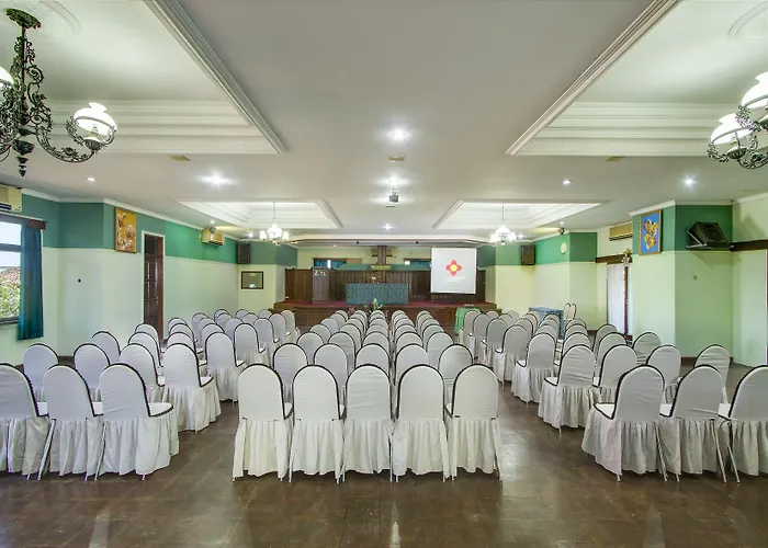 Bali Taman & 4* ロヴィーナ