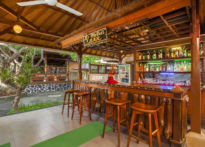 Bali Taman & ロヴィーナ