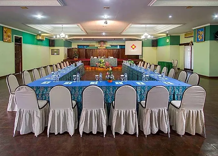 Bali Taman & 4* ロヴィーナ